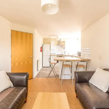 Newly Renovated Hampton 1 By Prescott דירה *